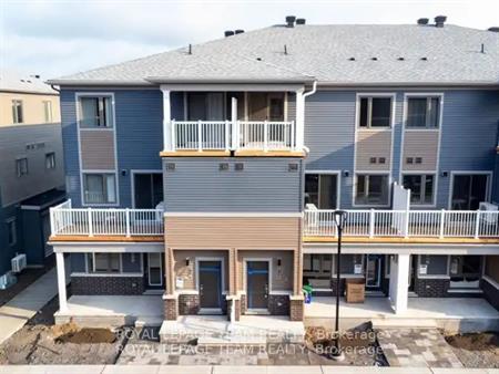 712 PARNIAN PRIVATE | 712 PARNIAN PRIVATE, Ottawa