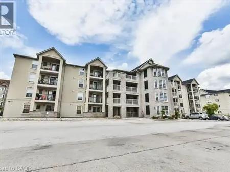 1441 WALKER'S Line Unit# 409 | 1441 WALKER'S Line Unit# 409, Burlington