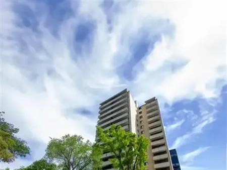 Axis Tower | 10155 116 Street Northwest, Edmonton