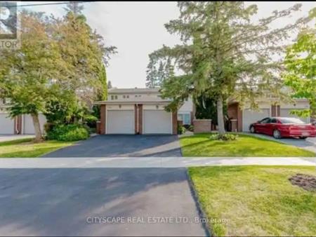 152 KENWOOD AVENUE | 152 KENWOOD AVENUE, Burlington