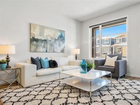 ★Fully Furnished | Stocked BnB |  A11y Bedroom | Sleeps 9 | 3 Bath | EntireHome★ | 102 Herron Street Northeast, Calgary