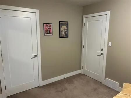 One bedroom furnished apartment with private bathroom, shared kitchen in Garneau | Edmonton