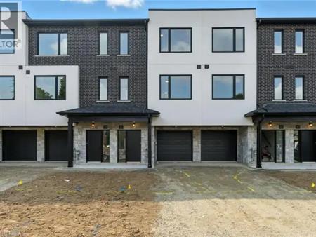 161 FIFTH Avenue Unit# 3 | 161 FIFTH Avenue Unit# 3, Brantford
