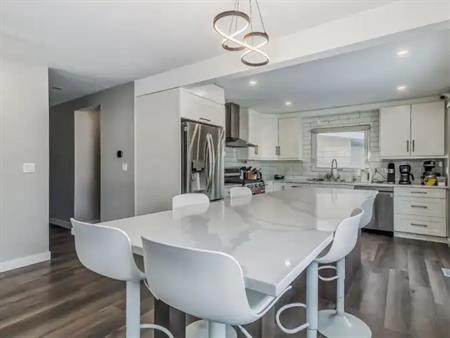 5 Bedroom Home in Palliser, SW Calgary | Calgary