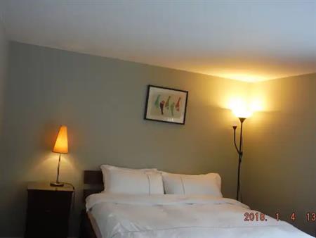 One beautiful bedroom  in main floor in quiet house for student or professional. | 2316 Capitol Hill Crescent NW, Calgary