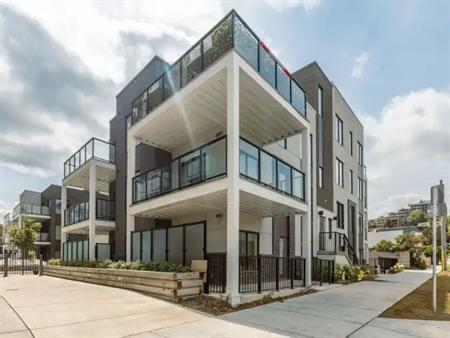 Cozy 1 Bed + Den in Bridgeland, includes 1 underground parking - Negotiable term | 308 - 455 1 Avenue Northeast, Calgary