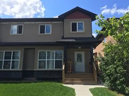 Rebuilt new duplex house in Canora with finished basement (West Edmonton) | 10228 155 St NW, Edmonton