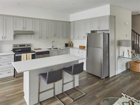 Mapleton | 928 Roger Griffiths Avenue, Stittsville