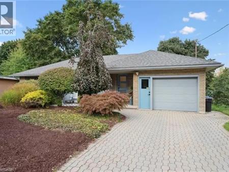 272 HARTWOOD Place | 272 HARTWOOD Place, Kitchener