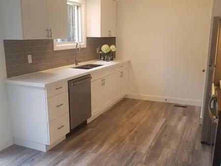 203 ERB Street | 203 ERB Street, Waterloo