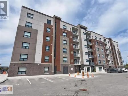 728 BROWNSTONE DRIVE Unit# 305 | 728 BROWNSTONE DRIVE Unit# 305, Lakeshore