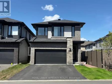 53 WHOOPING CRANE RIDGE | 53 WHOOPING CRANE RIDGE, Ottawa