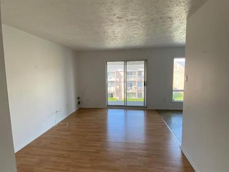 2 CH - 1 SDB - Granby - $1,195 /mo