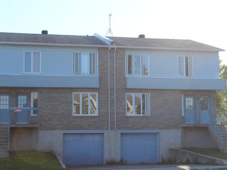 3857 Cote Rosemont Disponible Immediatement