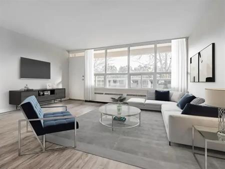 780 Wonderland Road South | 780 Wonderland Road South, London