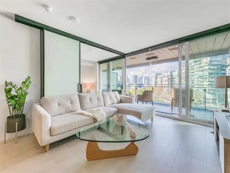 D59 - Amazing 2 bedroom at Avenue One | 1768 Cook Street, Vancouver