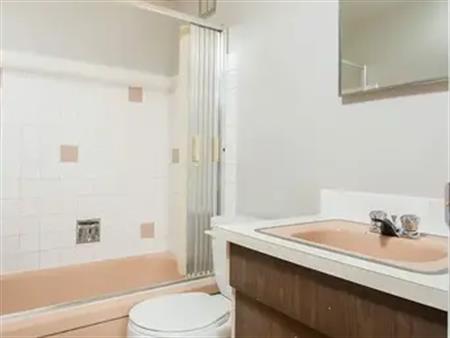 Richard House & Kerry Manor | 10210/10220 118 Street, Edmonton