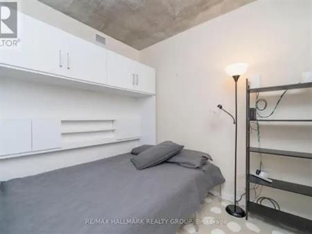 1907 - 324 LAURIER AVENUE | 1907 - 324 LAURIER AVENUE, Ottawa