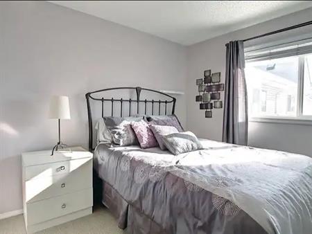 $850 - Furnished/ Unfurnished Bedroom for Rent in Mackenzie Towne | Calgary