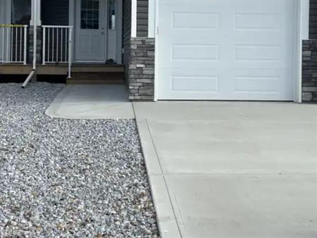 FOR RENT – BRAND NEW TOWNHOUSE IN SOUTHBROOK! | 5 Sullivan Close, Red Deer