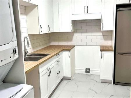 Magnifique condo 51/2 dispo 1 er novembre