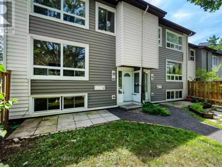 M - 15 BANNER ROAD | M - 15 BANNER ROAD, Ottawa