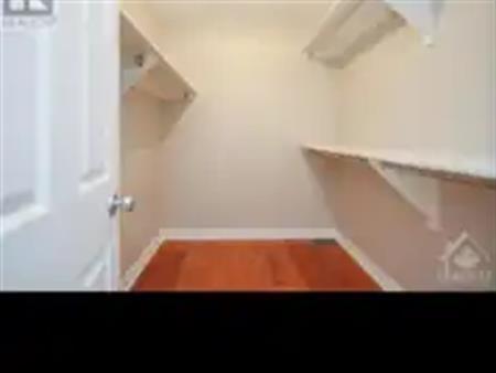 33 ST ALEXI WALK E | 33 ST ALEXI WALK E, Ottawa