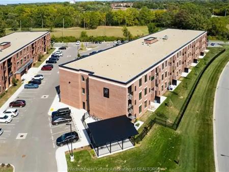 3180 MEADOWBROOK LN Unit# 311 | 3180 MEADOWBROOK LN Unit# 311, Windsor