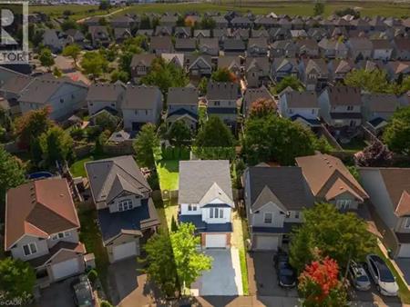 525 CHABLIS Drive | 525 CHABLIS Drive, Waterloo