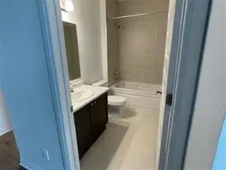 411 - 95 DUNDAS STREET S | 411 - 95 DUNDAS STREET S, Oakville