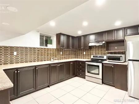 2-5119 Montclair Dr, Mississauga, Ontario L5M 5A6 | 5119 Montclair Drive 2, Mississauga
