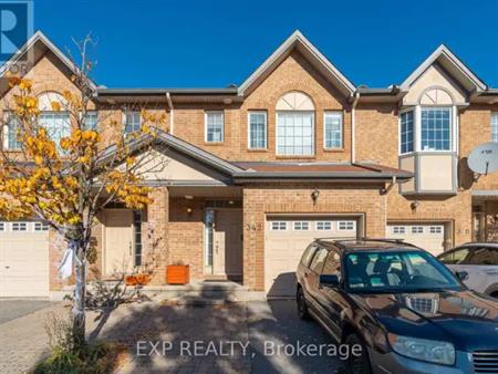 342 FREEDOM PRIVATE | 342 FREEDOM PRIVATE, Ottawa