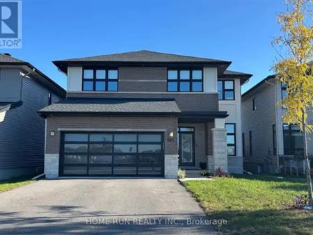 561 HONEYLOCUST AVENUE | 561 HONEYLOCUST AVENUE, Ottawa