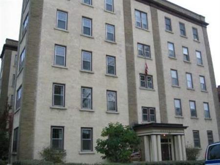 202-67 Sydenham St. - 2 bed, 1 bath | 67 Sydenham St -, Kingston