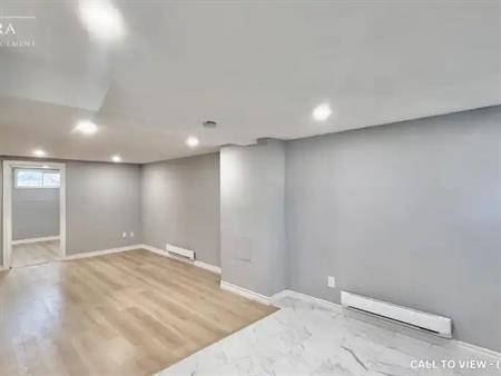 2-687 King St W, Oshawa, Ontario L1J 2L2 | 687 King Street West, Oshawa