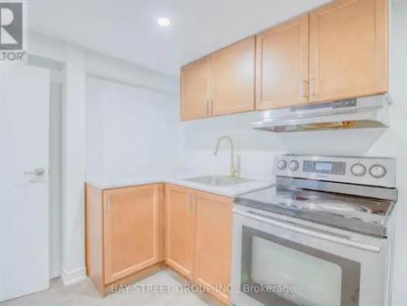 BASEMENT #1 - 65 DAVIS ROAD N | BASEMENT #1 - 65 DAVIS ROAD N, Aurora