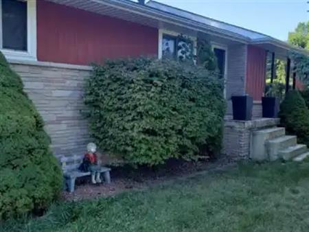 2063 ST. ANNE | 2063 ST. ANNE, Tecumseh