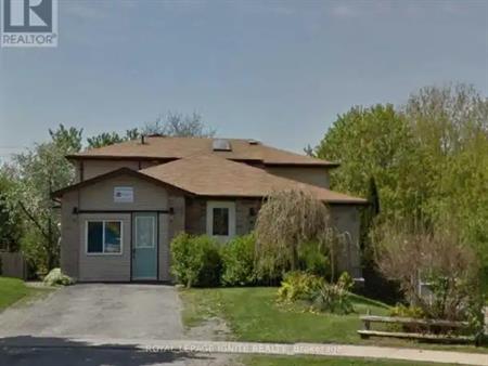 ROOM #2 - 65 HICKLING TRAIL | ROOM #2 - 65 HICKLING TRAIL, Barrie