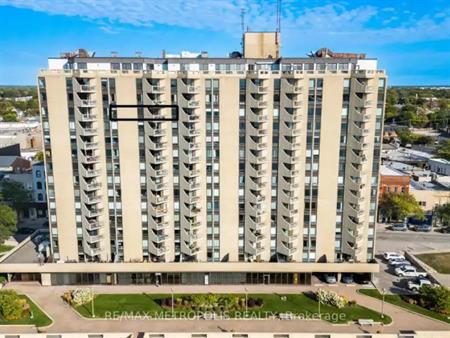 1306 - 155 FRONT STREET N | 1306 - 155 FRONT STREET N, Sarnia