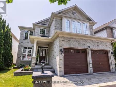 214 CASTLEGARTH CRESCENT | 214 CASTLEGARTH CRESCENT, Ottawa