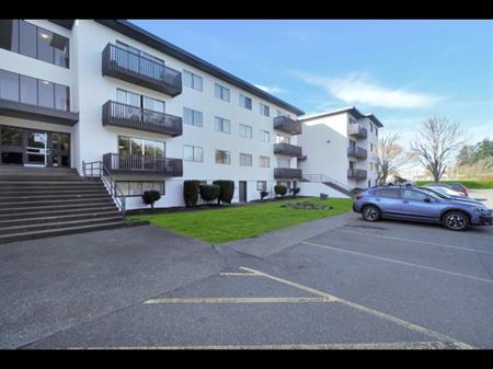 Gorge Vale Apartments | 1180 Colville Road, Esquimalt
