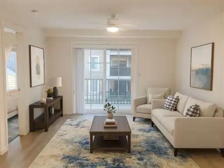 2 BED/2 BATH/2 PARKING STALLS! CONVENIENT LOOCATION! | 755 Copperpond Blvd SE, Calgary