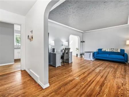 Spacious 3 bedroom 2 storey home in a quiet neighbourhood | Edmonton