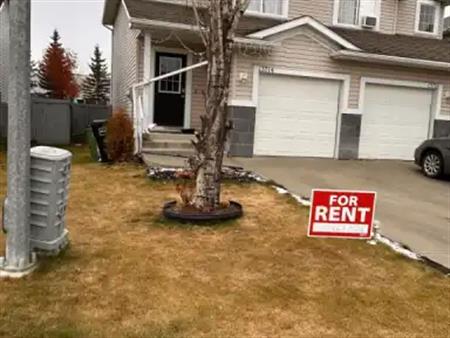 Beautiful  bedroom duplex with in suite washrooms. | 13714 38 Street Northwest, Edmonton