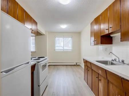 Elmwood II | 16507 83 Avenue Northwest, Edmonton