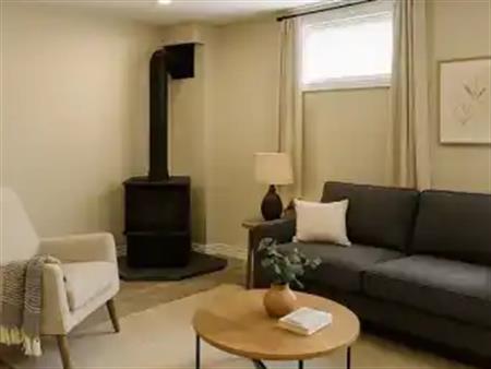 🏡 Bright 3-Bedroom Lower Apartment – West End Peterborough ON | 1296 Dobbin Avenue, Peterborough