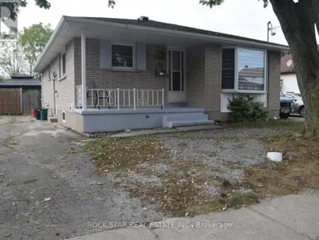 LOWER - 82 DEERE STREET | LOWER - 82 DEERE STREET, Welland