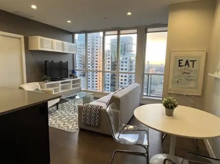 Fully Furnished Executive downtown condo ~ 2 bed/2 bath | 10238 103 Street Northwest, Edmonton