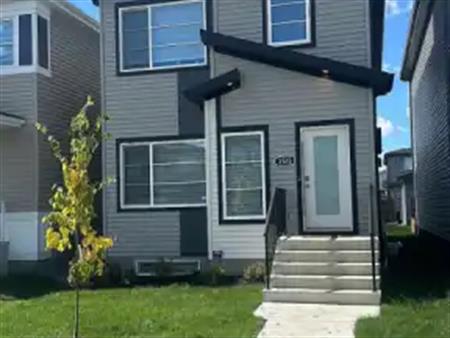 Beautiful New Single Family Home in Keswick SW Edmonton ***GARAGEPAD*** | Edmonton