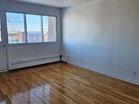 1 CH - 1 SDB - Montréal - $1,495 /mo